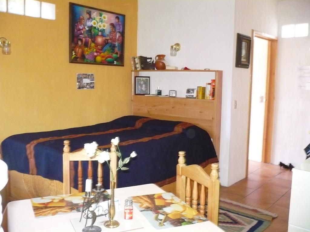 Posada Los Encuentros Panajachel Zimmer foto