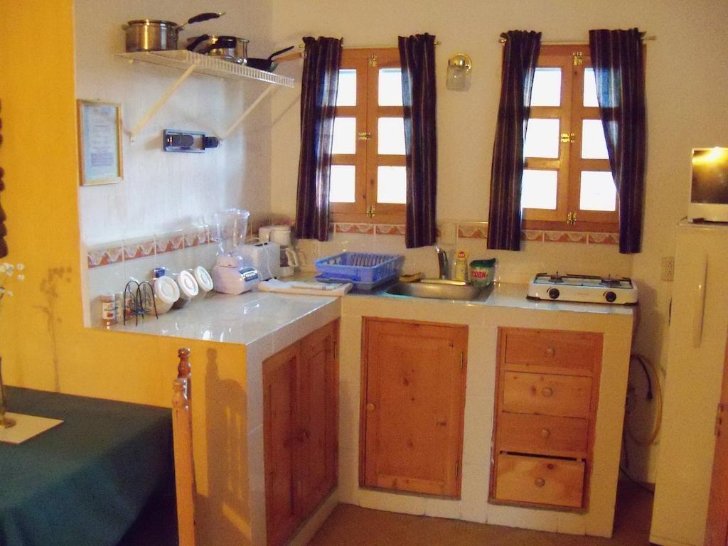 Posada Los Encuentros Panajachel Zimmer foto